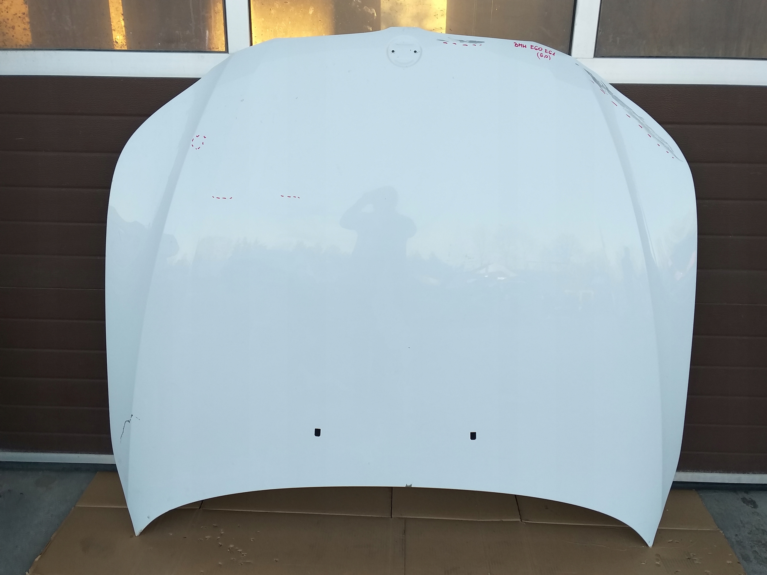 BMW E60 E61 капот кришка двигуна