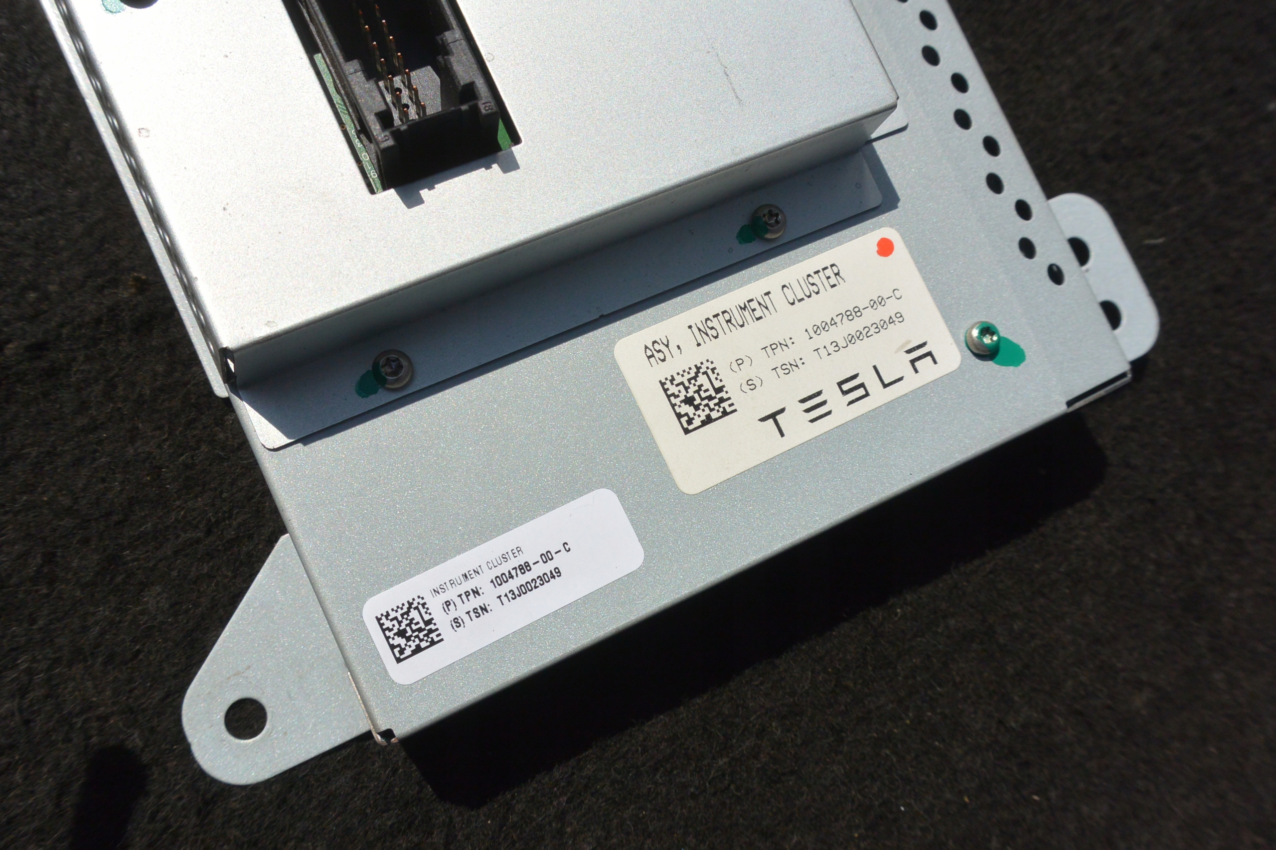 TESLA MODEL X S display dials EKRAN 12