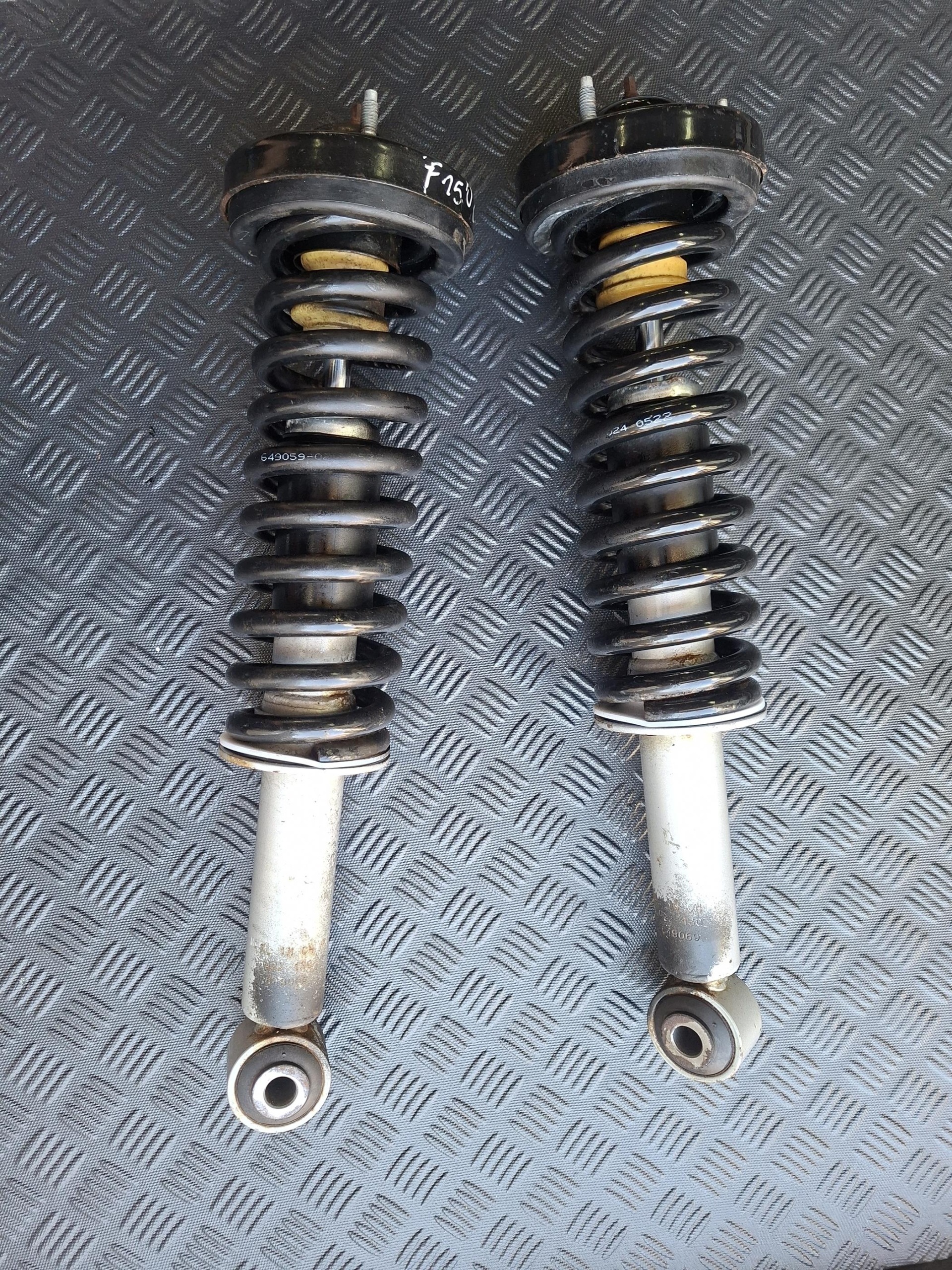 shock absorber front front left right FORD F150 12 XII XLT 09-14 5.0 V8