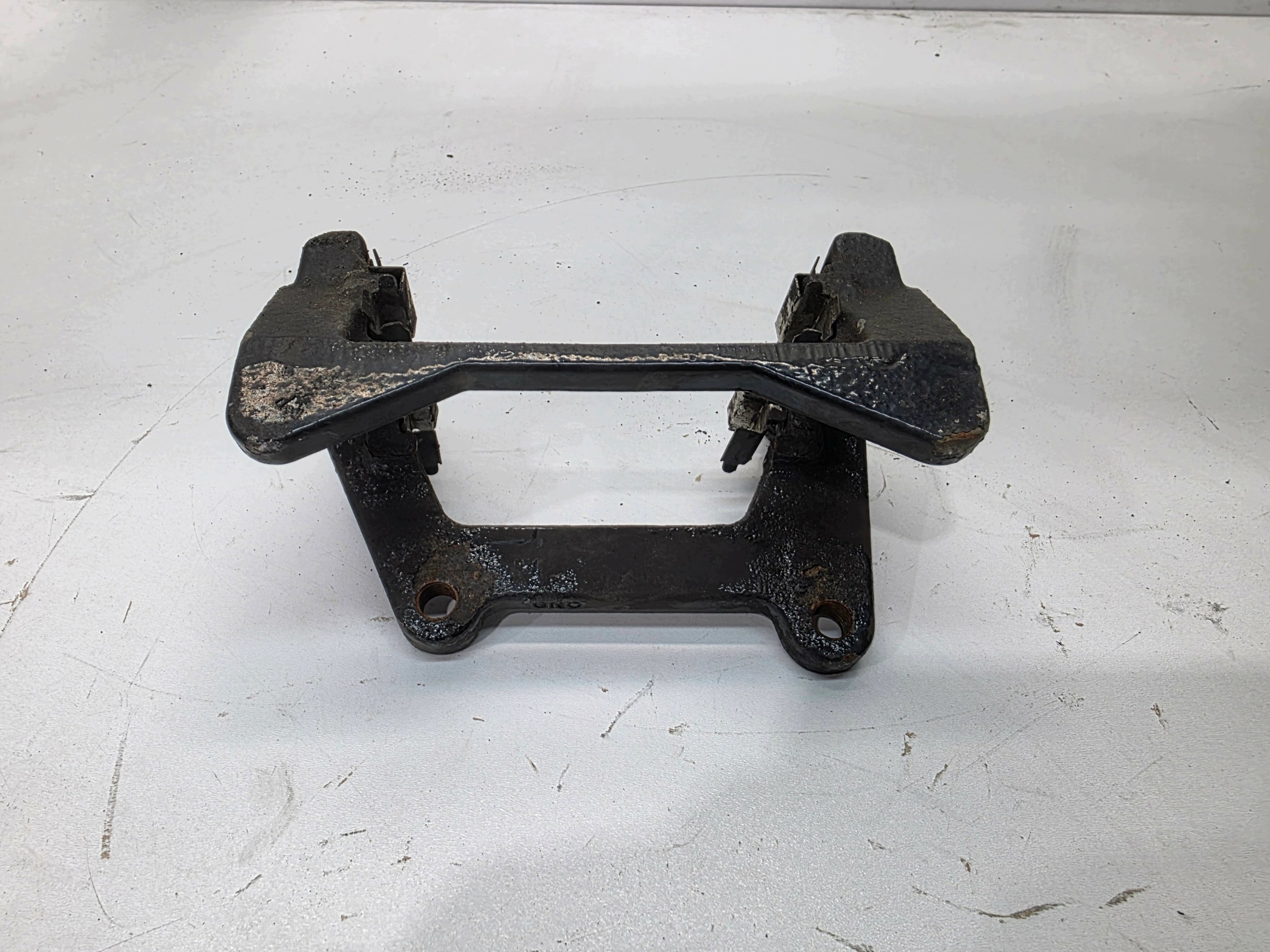 JARZMO třmenu záď AUDI VW SEAT SKODA 6460 originál !!!