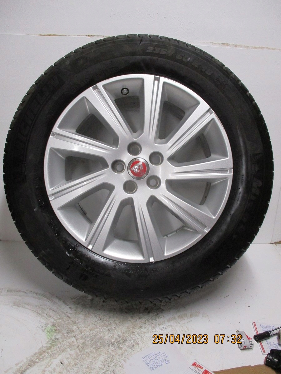 wheels discs tyres JAGUAR E PACE R18 M+S 4MM