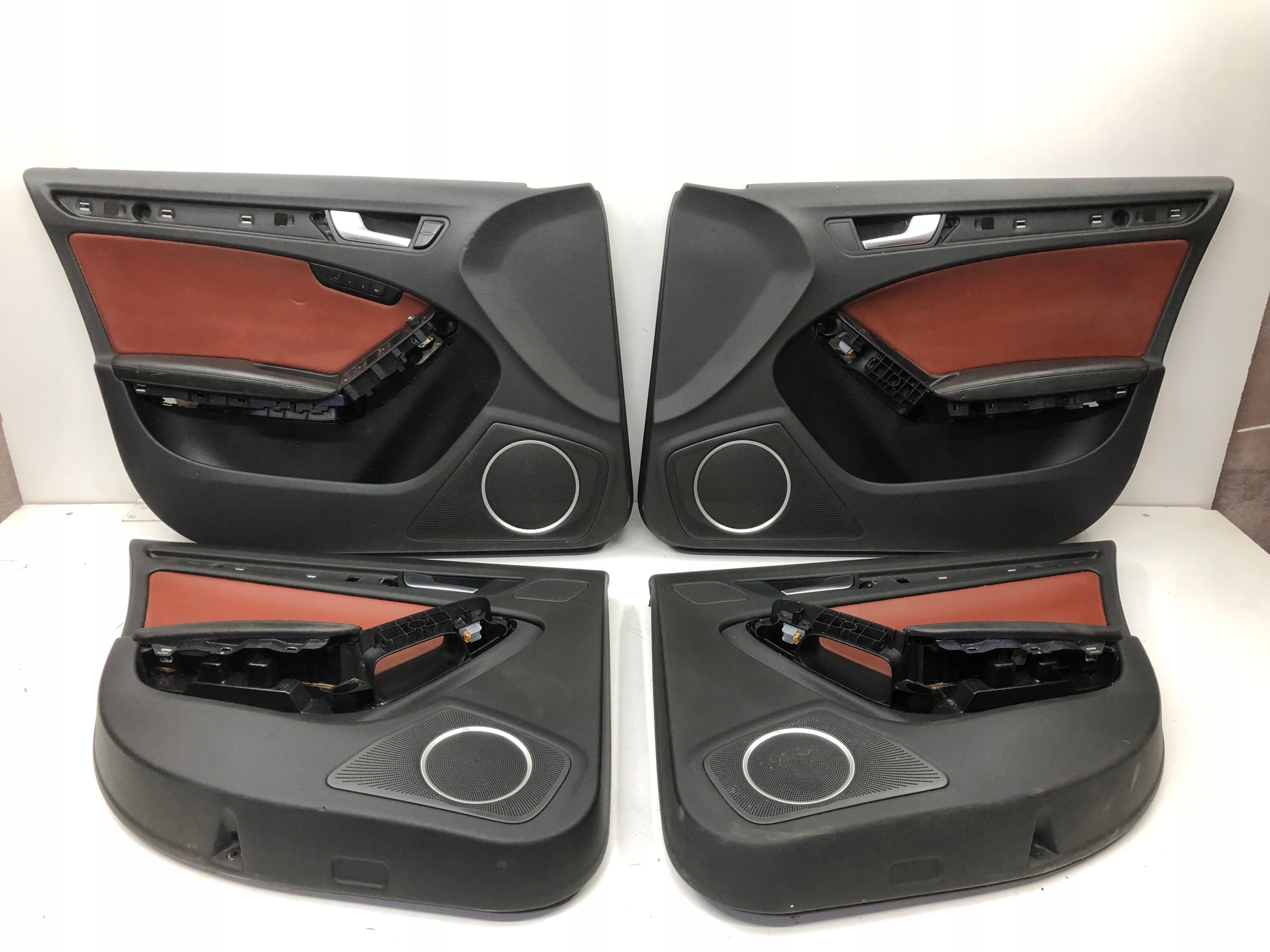 ОБШИВКИ ДВЕРИ AUDI A4 B8k0 SKORA ВЗРЫВ ПАМЯТЬ КОМПЛЕКТ