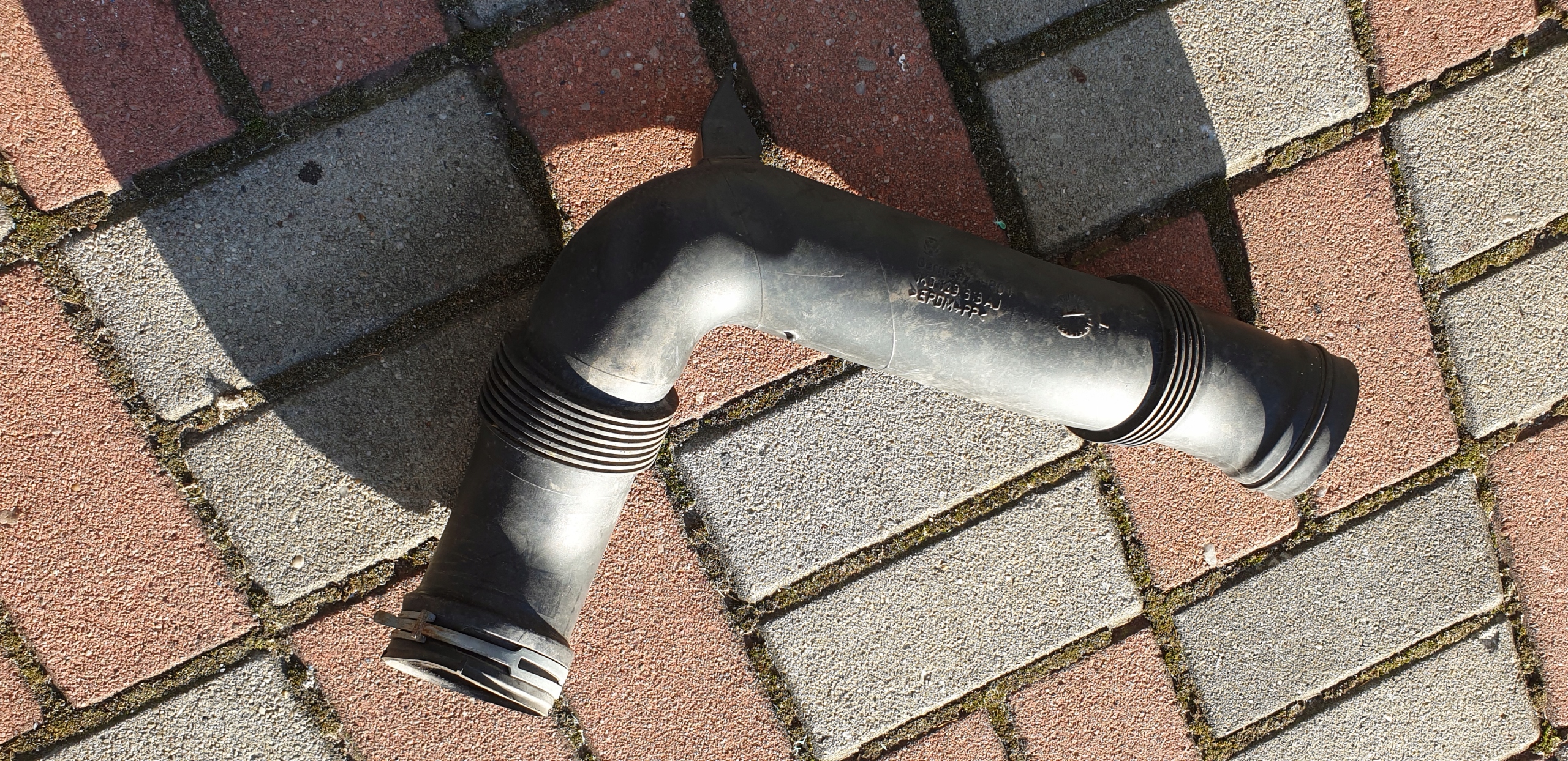 wiring pipe air hose VW EOS 2.0 TSI OE
