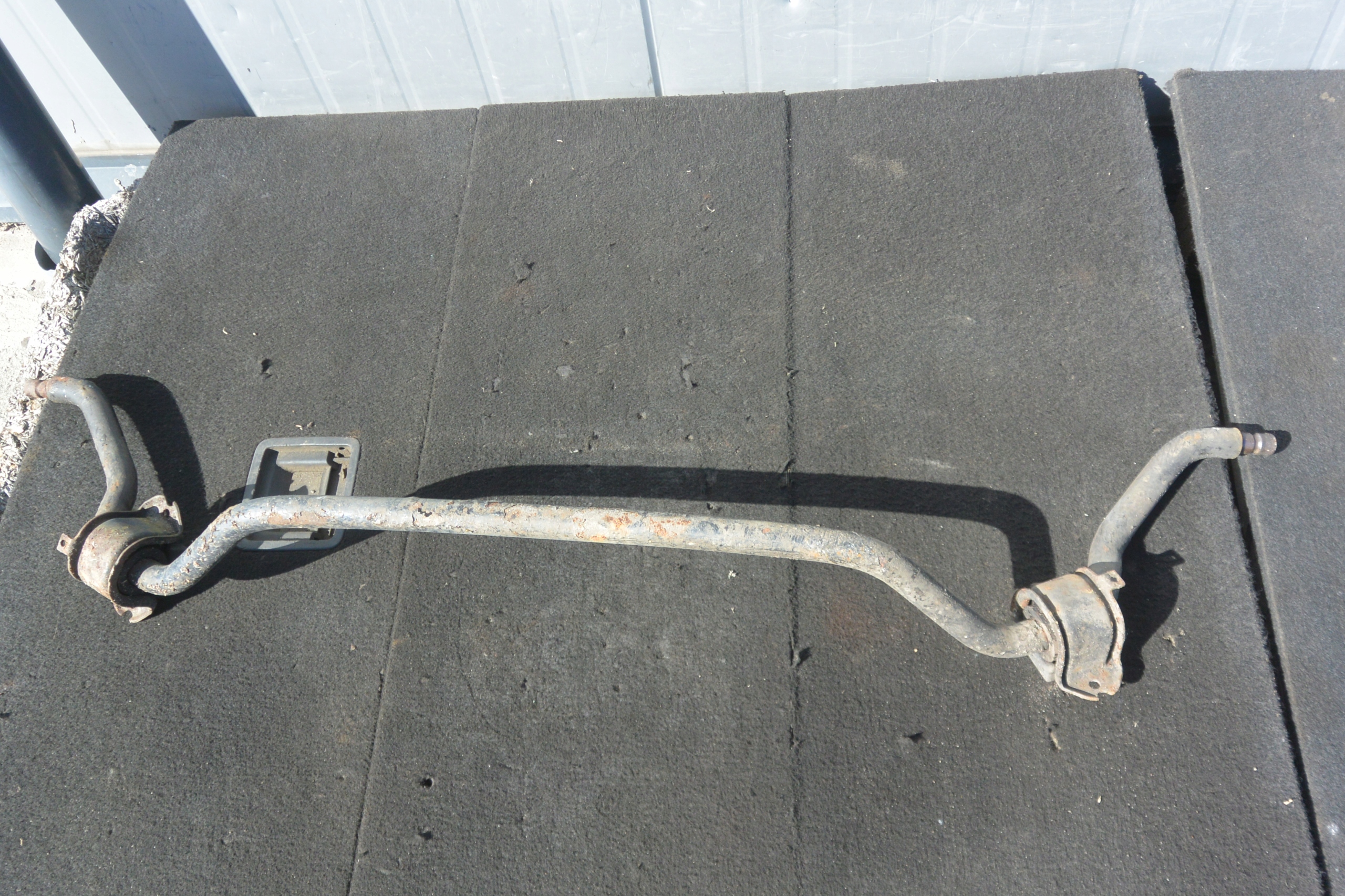 stabilizer rod front MERCEDES E-KLASA W210