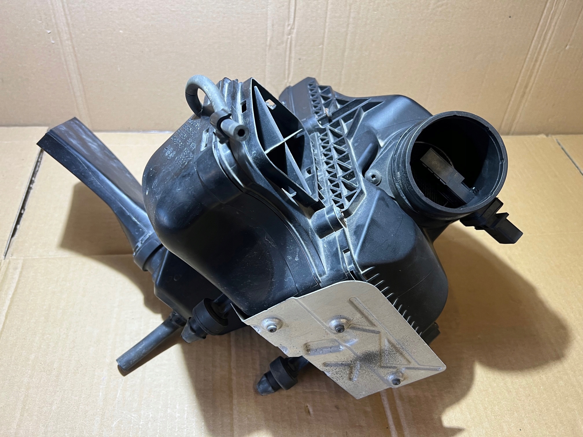 AUDI A4 B8 2.0 TDI Gehäuse filter luft 8K0133835AD 03G906461C