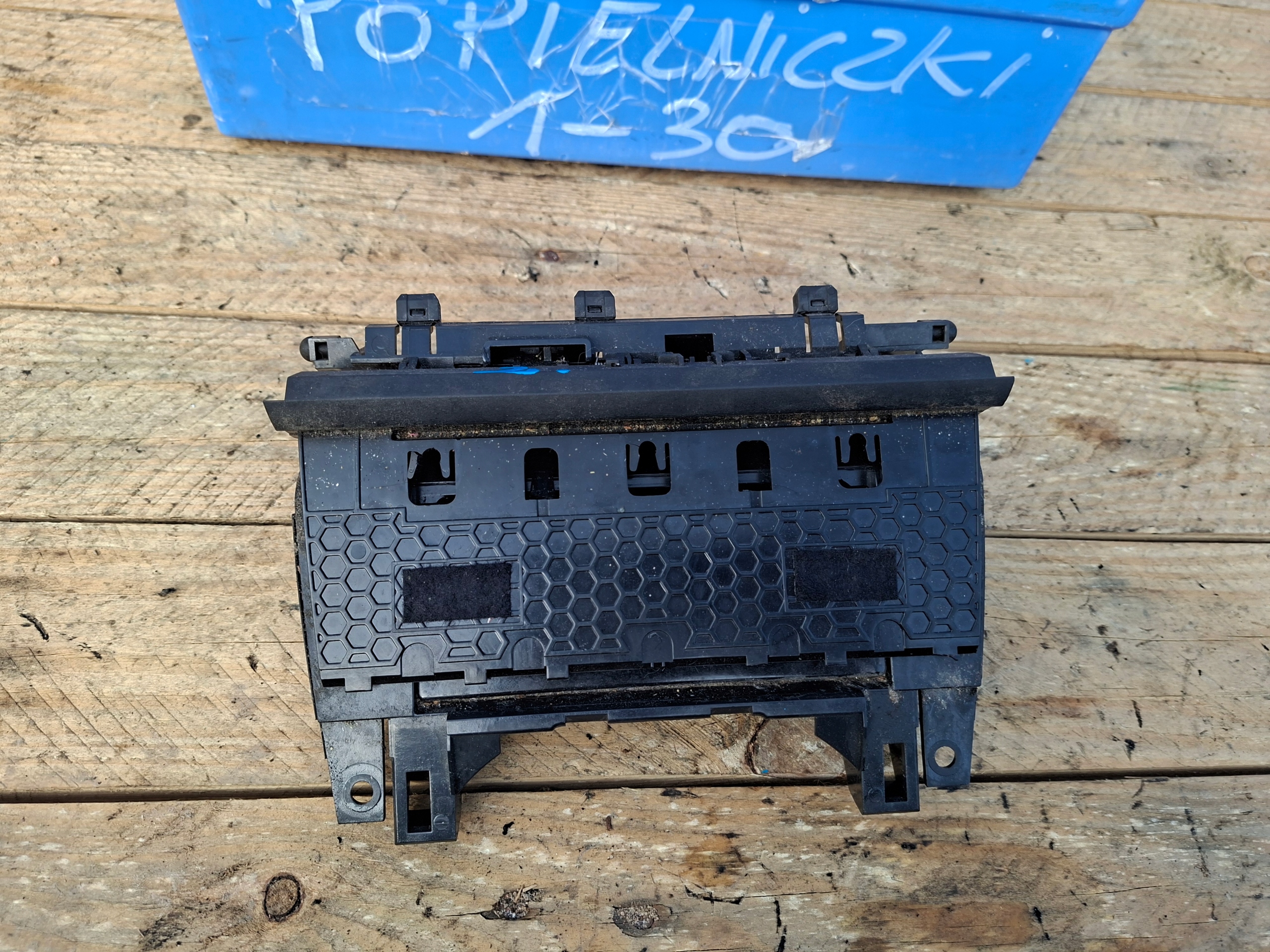 ashtray front AUDI A4 B6 B7 8E0857951J