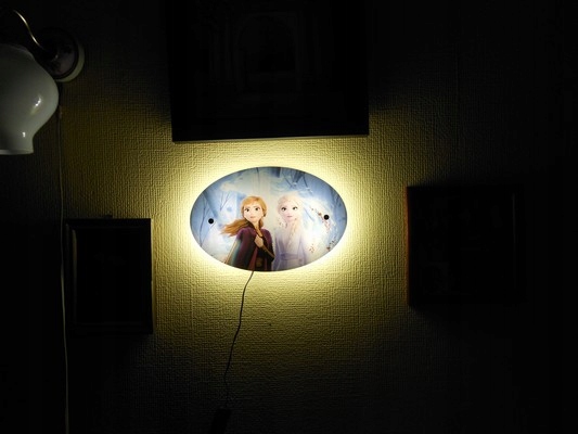 Lampka ścienna nocna KRAINA LODU pilot opc EAN (GTIN) 6455135918326
