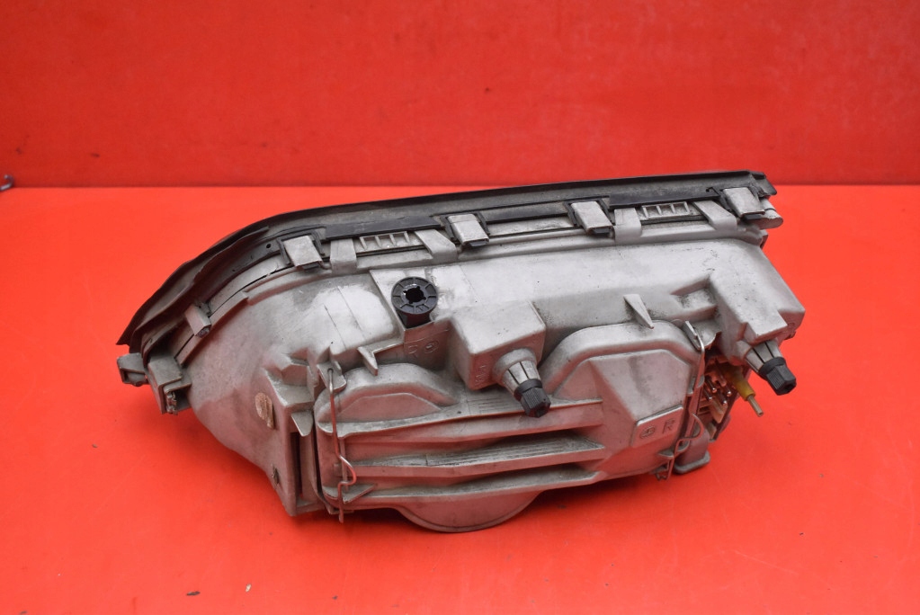 REFLEKTOR right light front EU MERCEDES C-KLASA W202 93-97