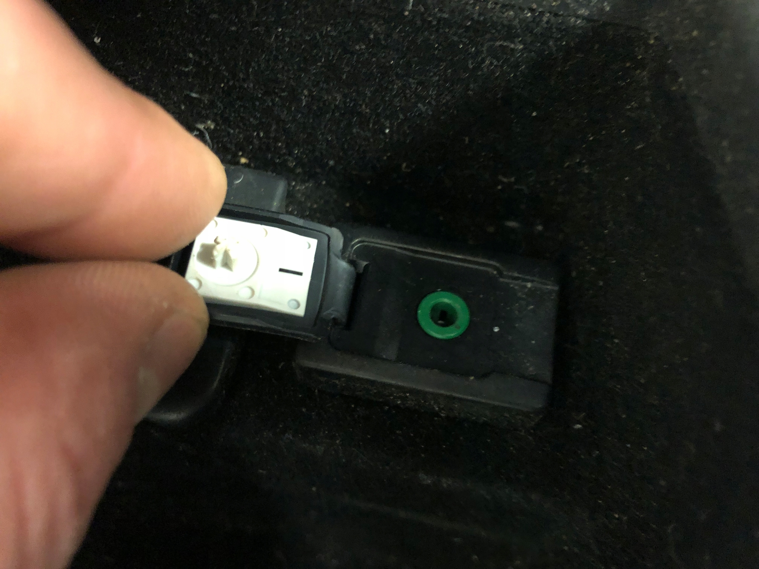 TUNEL central armrest LEXUS IS220 58911-53130