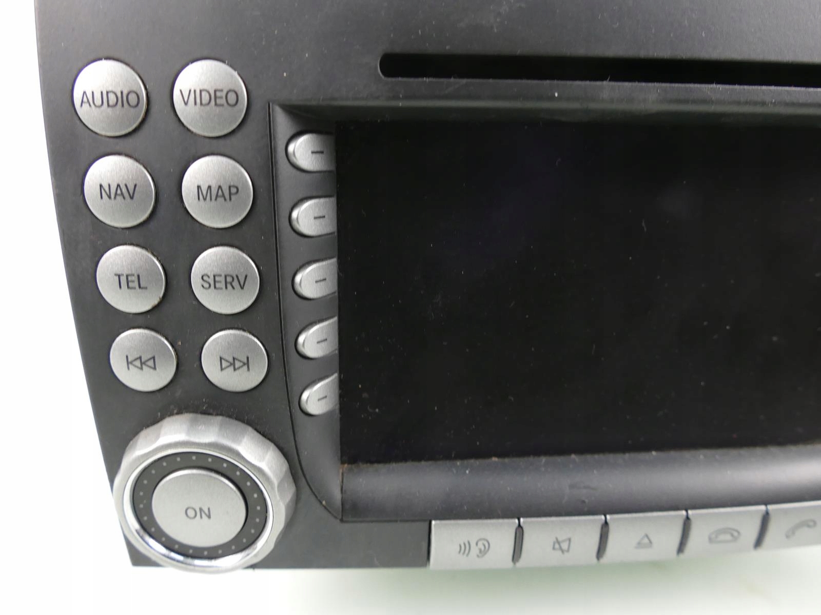 MERCEDES SLK R171 RADIO CD FM navigation COMAND