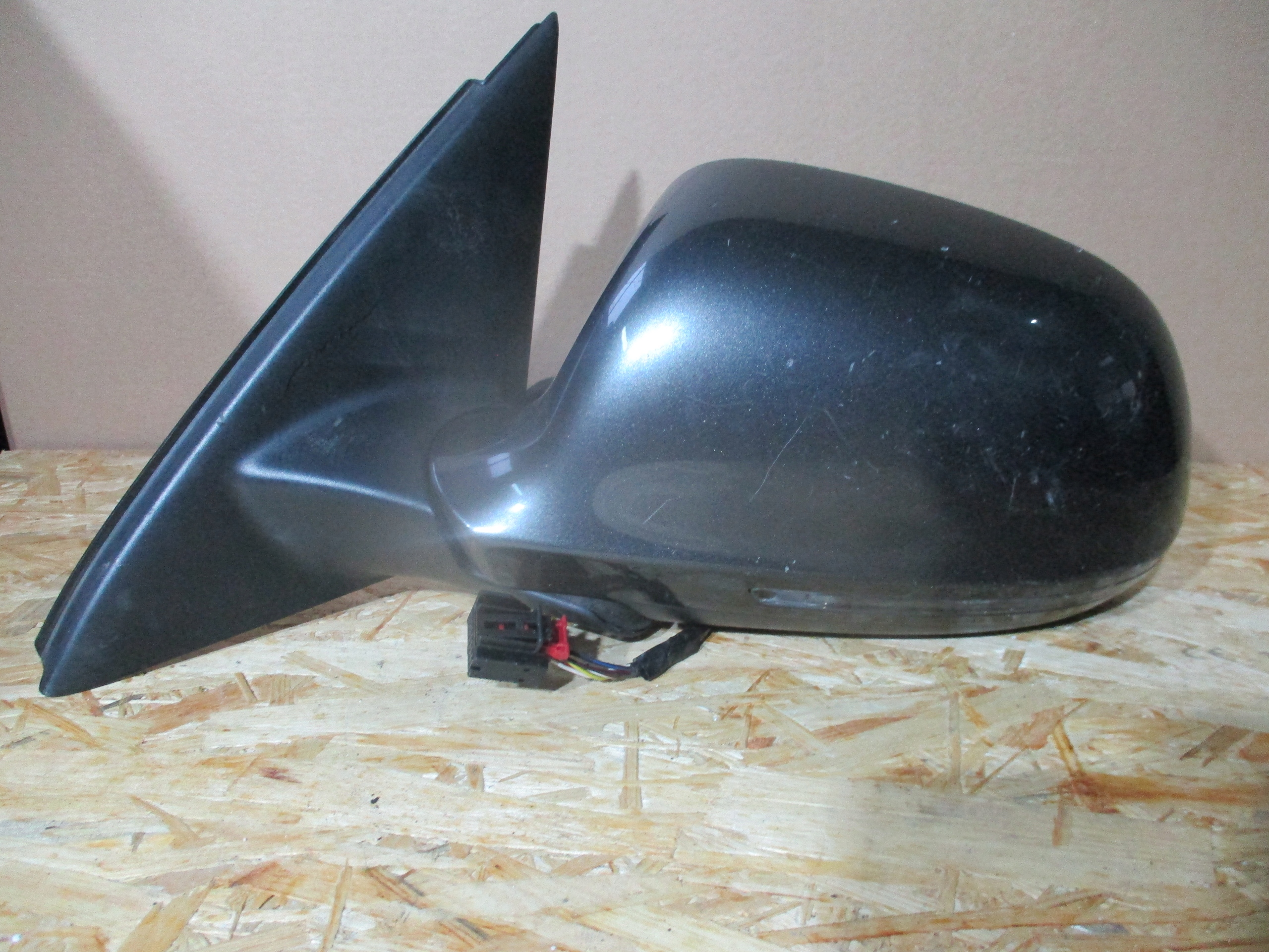 ДЗЕРКАЛО ЗЛІВА ПЕРЕД СПЕРЕДУ AUDI Q3 6 ПІНИ-КОНТАКТИ