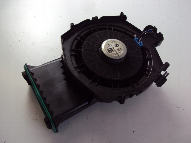 6811918 - Динамік сабвуфера BMW X3 G01 X4 G02