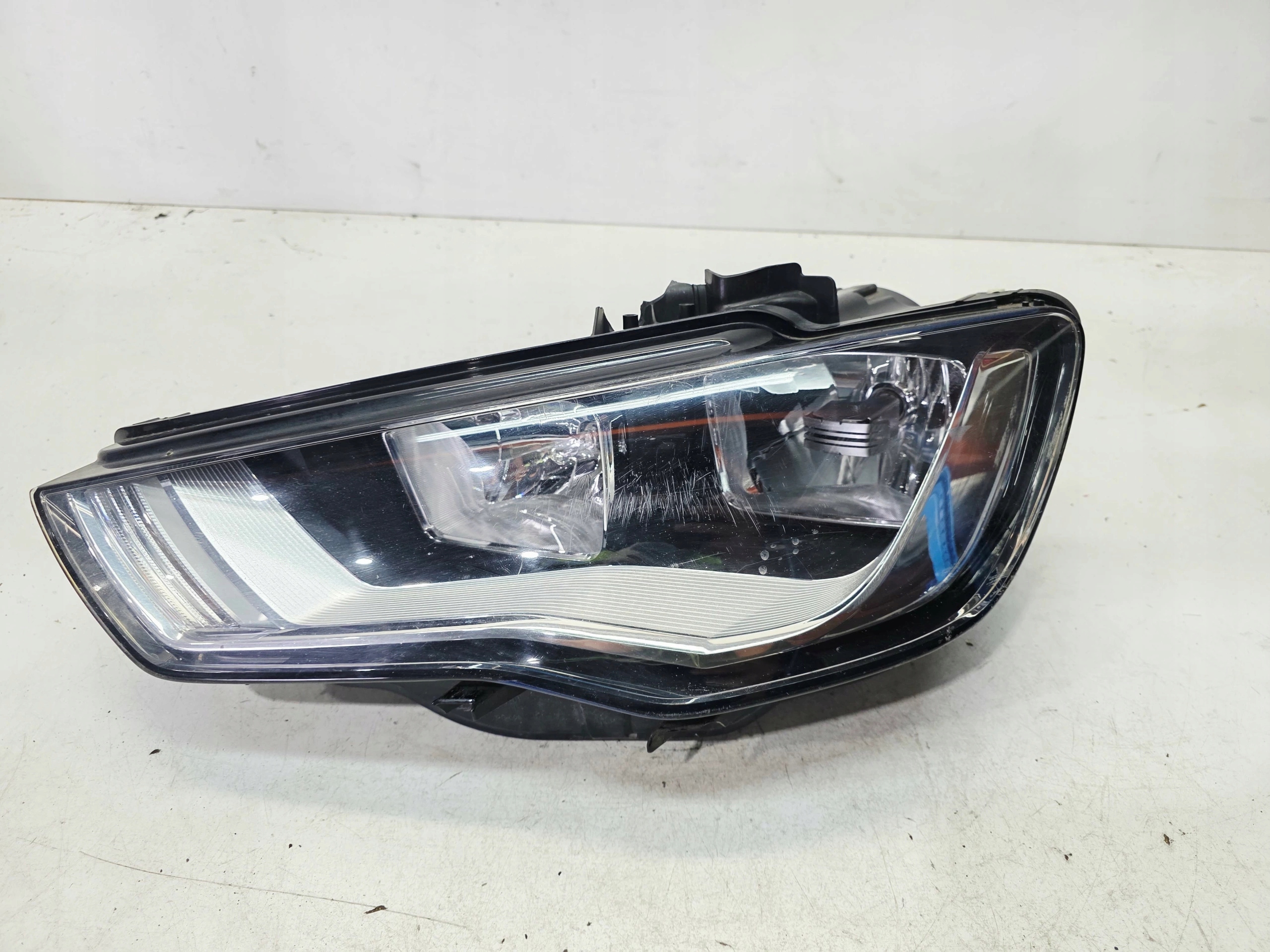 REFLEKTOR light left front AUDI A3 8V 8V0941003A 18/26 UK