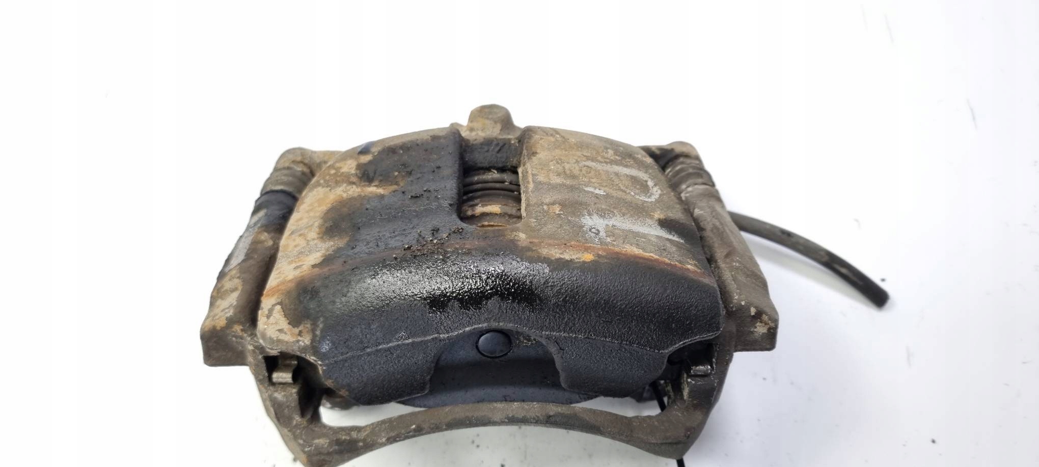 třmen brzdový předek levý VOLKSWAGEN PASSAT B8