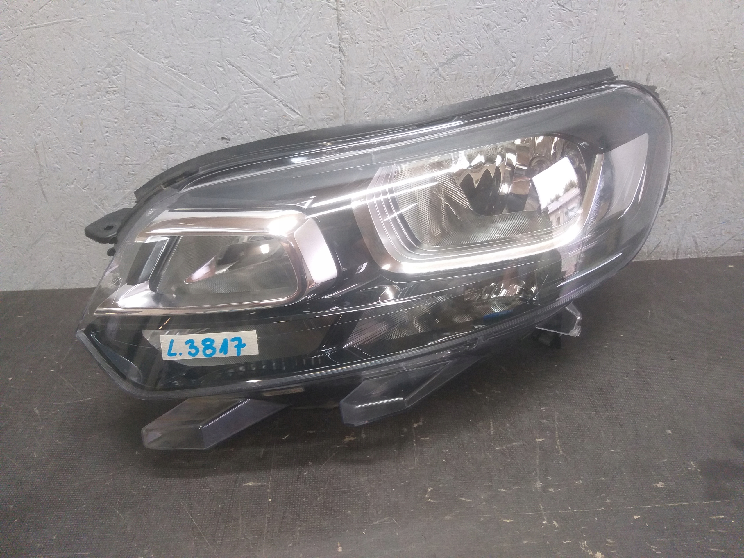 light front left OPEL ZAFIRA LIFE OPEL VIVARO C 9808567780-00