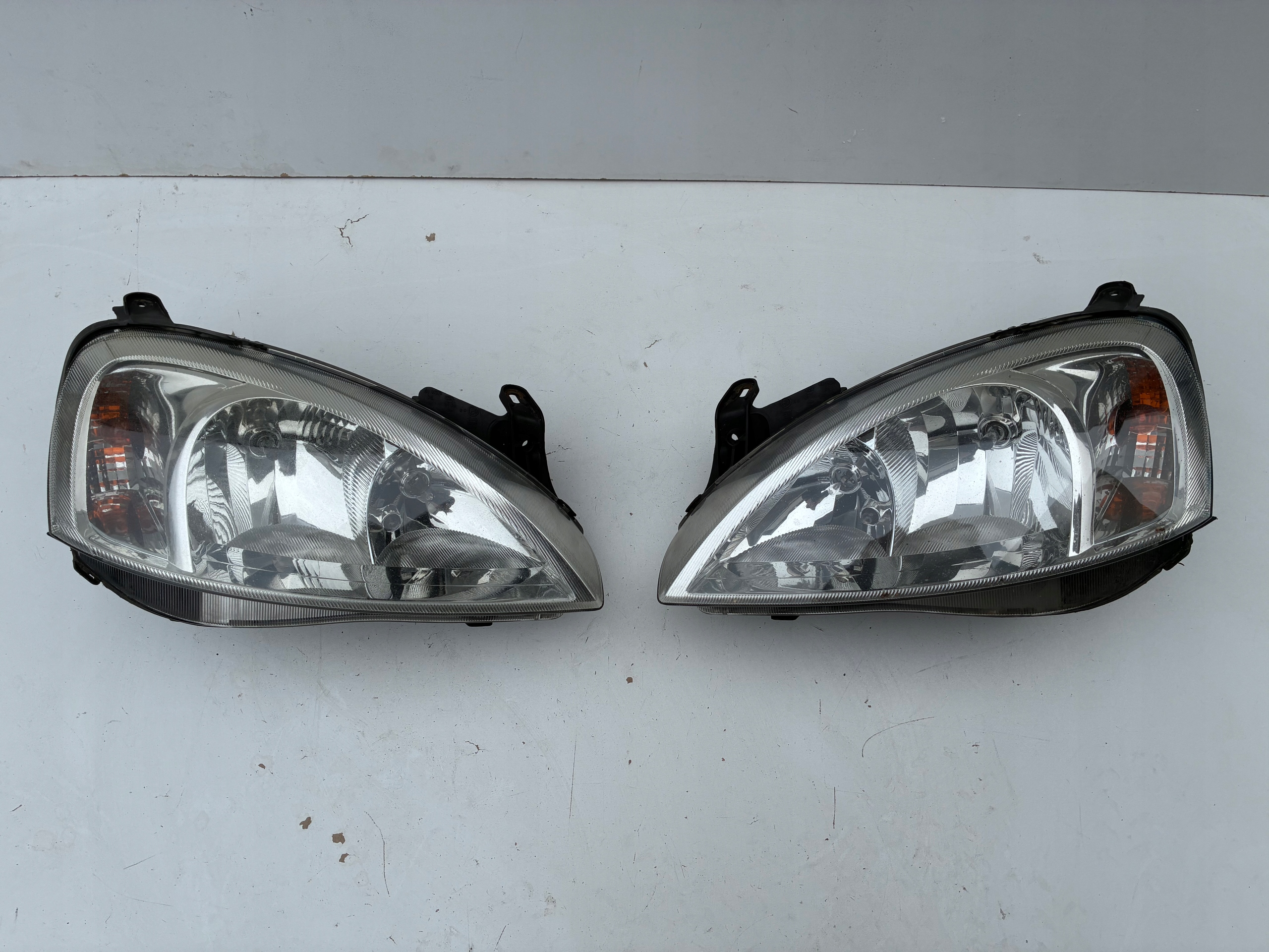 světlo Reflektor předek pravý levý Opel CORSA COMBO C Lift