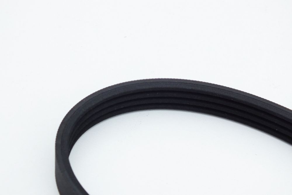 64557792851 - BMW M47N2 M57N ремень компрессора Клима 4PKX836 OE