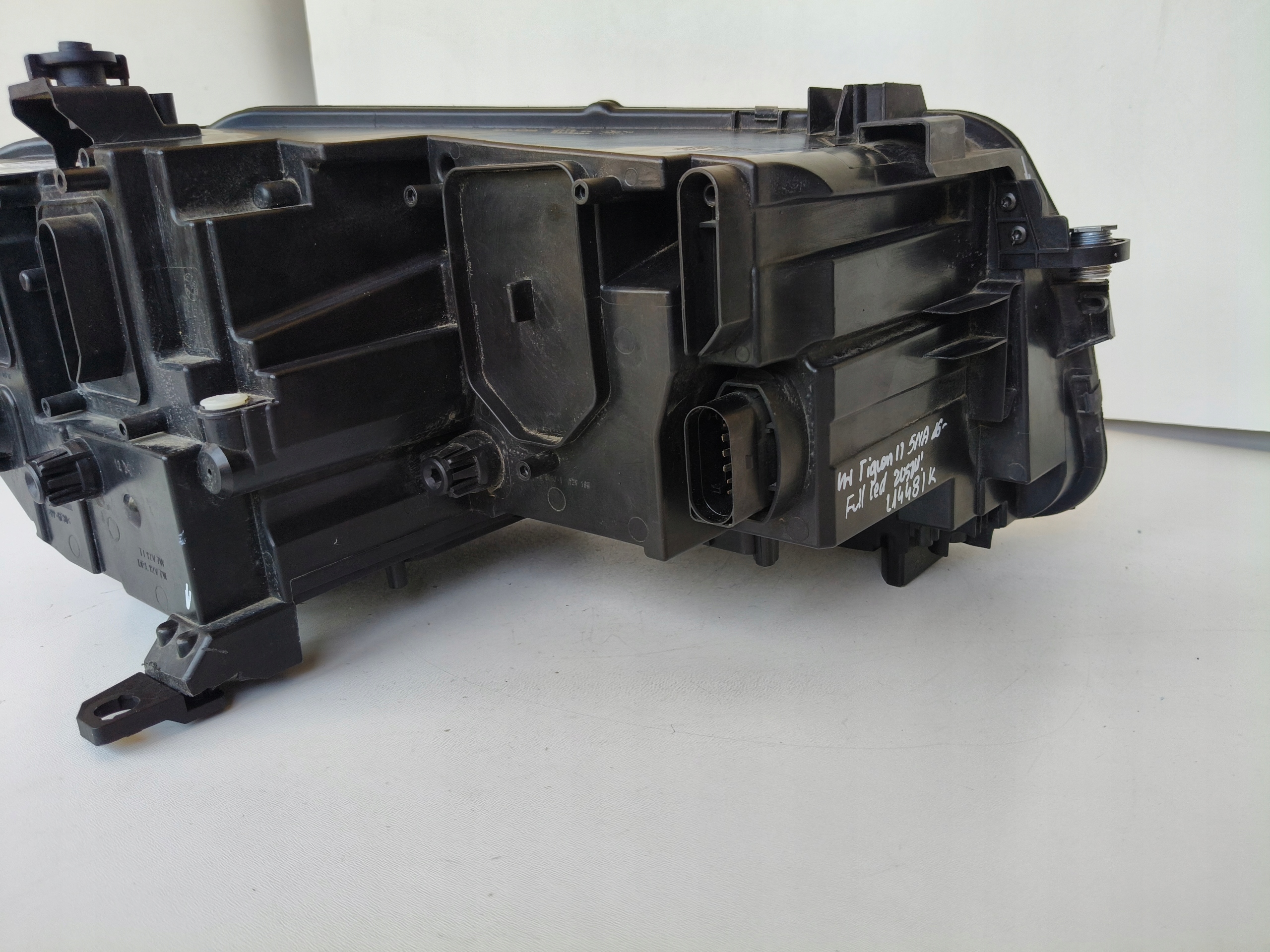 light left REFLEKTOR VW TIGUAN II 5NA 16- FULL LED