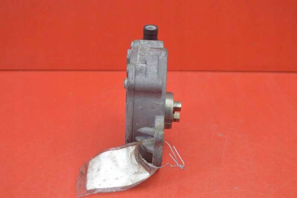 volkswagen oe 03L145100G насос вакум