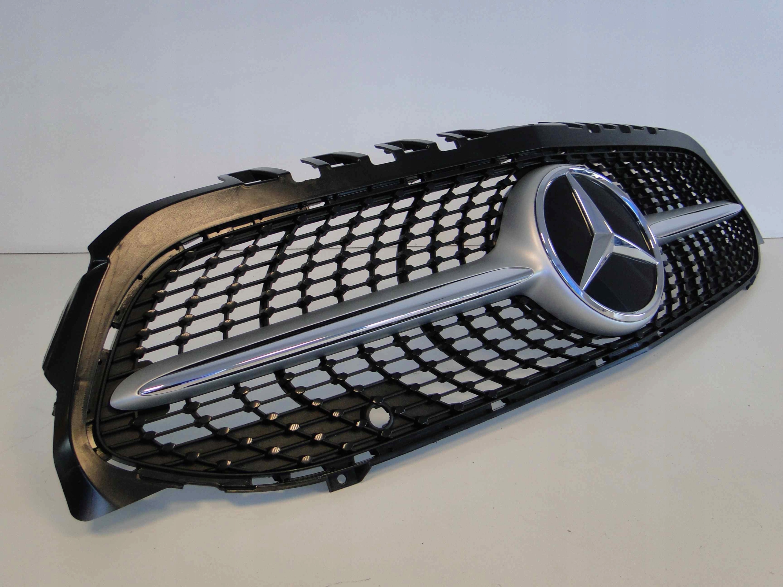 MERCEDES W177 177 GRILL ATRAPA DIAMENT RADAR ORYG Kolor czarny