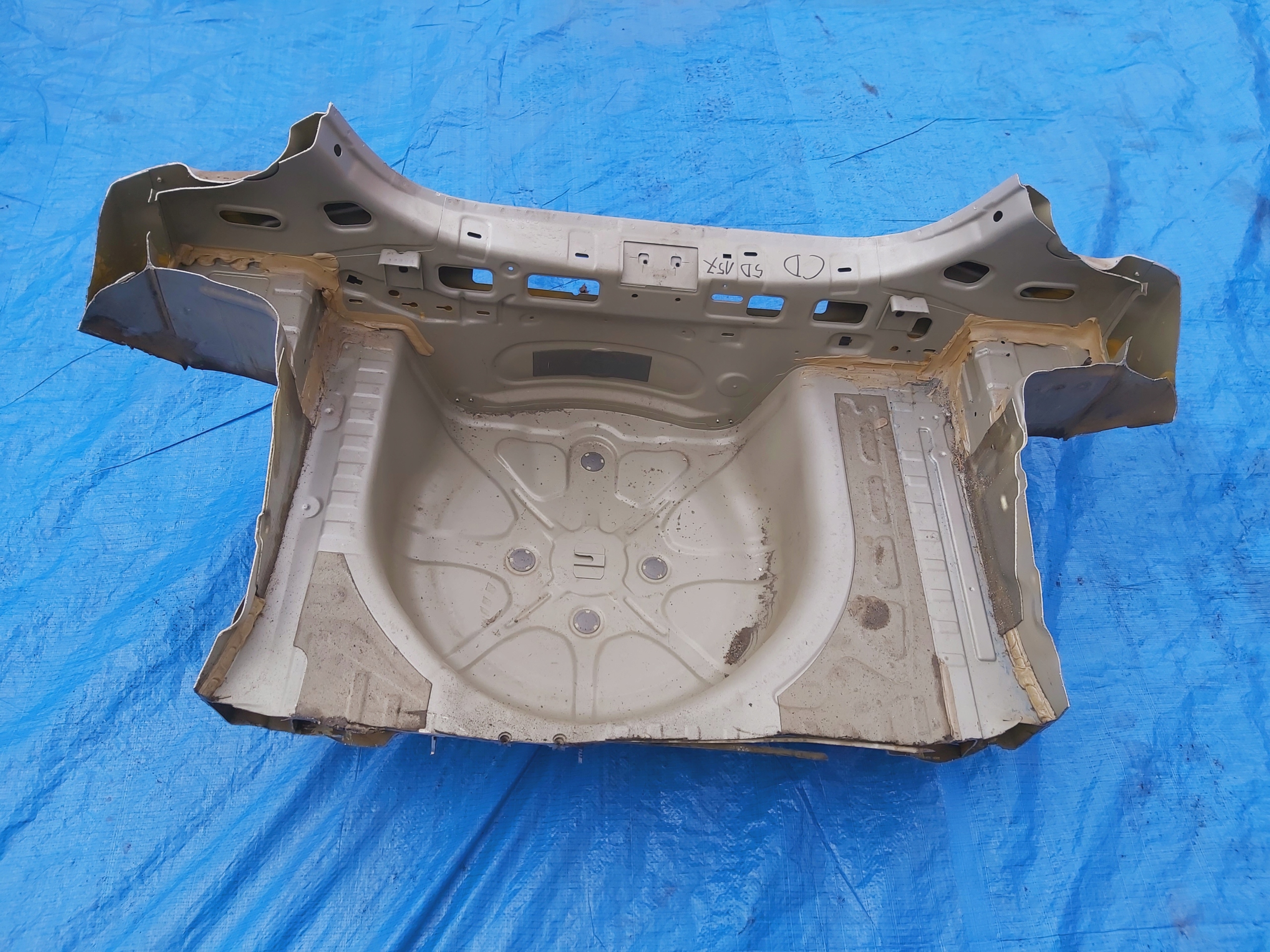 OPEL-CZĘŚCI Corsa E Ściana dupa wanna pas tył 5D Typ samochodu Samochody osobowe