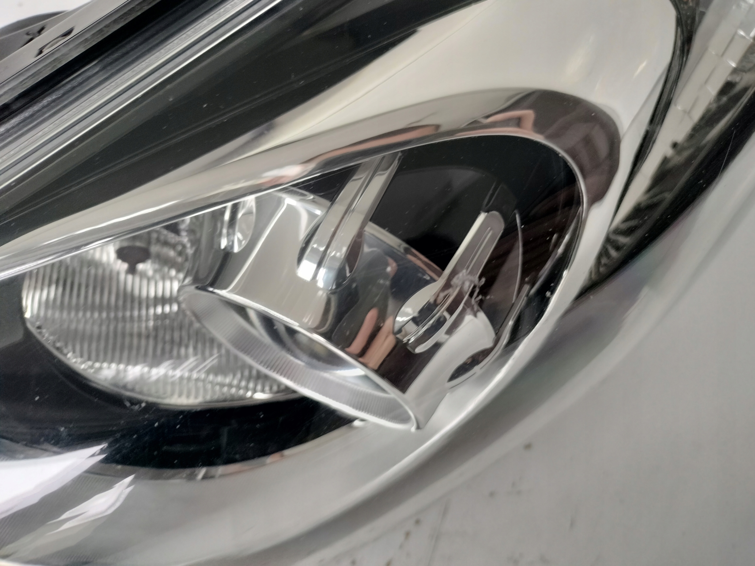 light left REFLEKTOR HYUNDAI I30 II 12- Z DOSWIETLENIEM