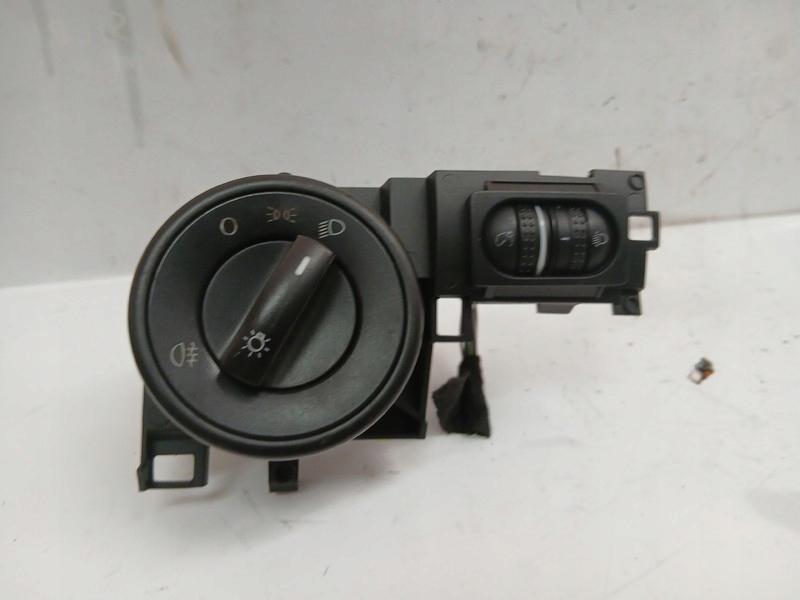 interruttore luci VW TOUAREG e 7L6858903T
