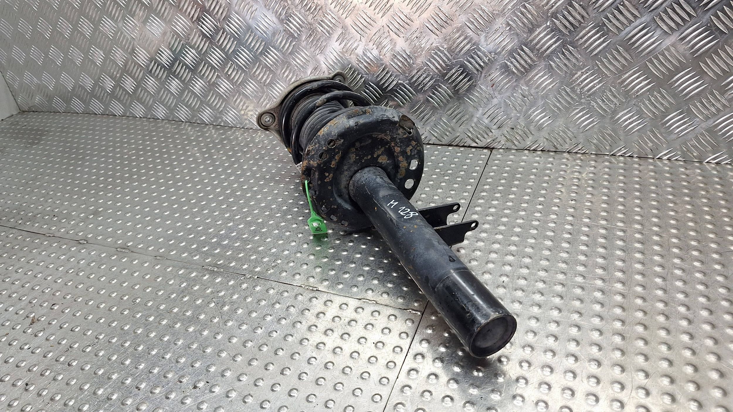 shock absorber right front A1773209200 MERCEDES A-KLASA W177 1.5 CDI