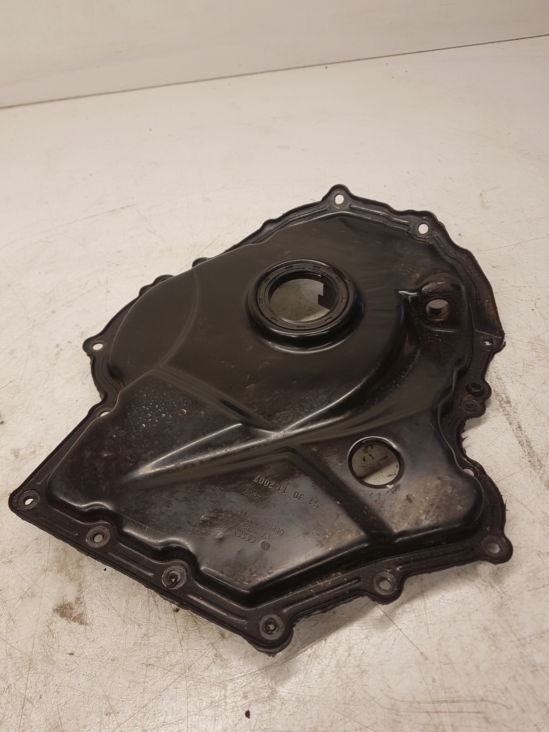 Couvercle carter distribution AUDI A4 B8 A5 1.8 TFSI 06H109211Q