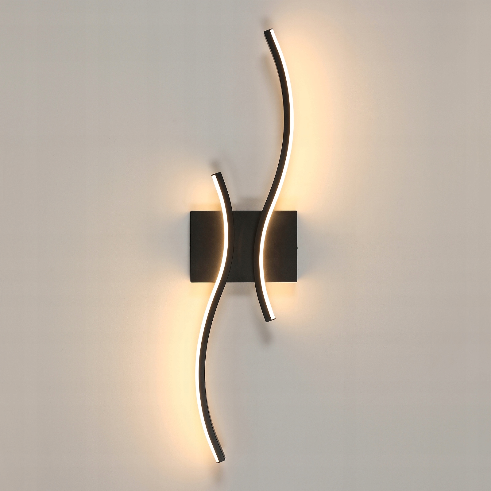 Czarna Liniowa Lampa Ścienna Led Kinkiet Nowoczesny Do Salonu 3000K 18W