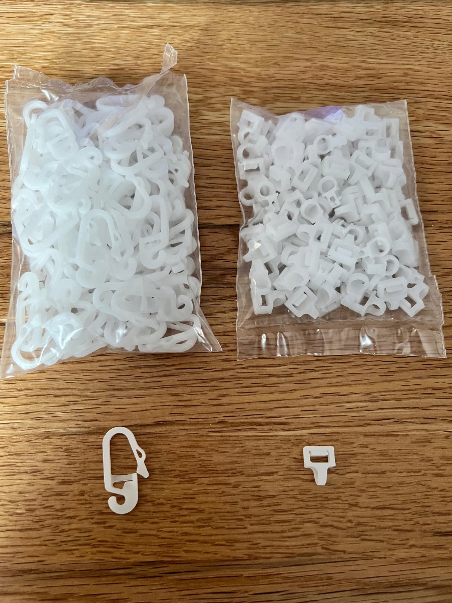 Haczyki do zasłon TiR Volvo,MAN,Iveco,Renault T N Producent Autcars