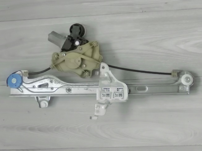 TOYOTA COROLLA XII E21 PODNOŚNIK SZYBY TYŁ PRAWY 2018-2023 NAPRAWA