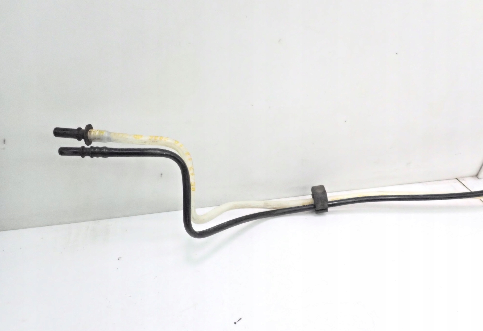 7L8201850 PRZEWODY PALIWOWE 3.6 FSI AUDI Q7 4L Producent części Audi OE