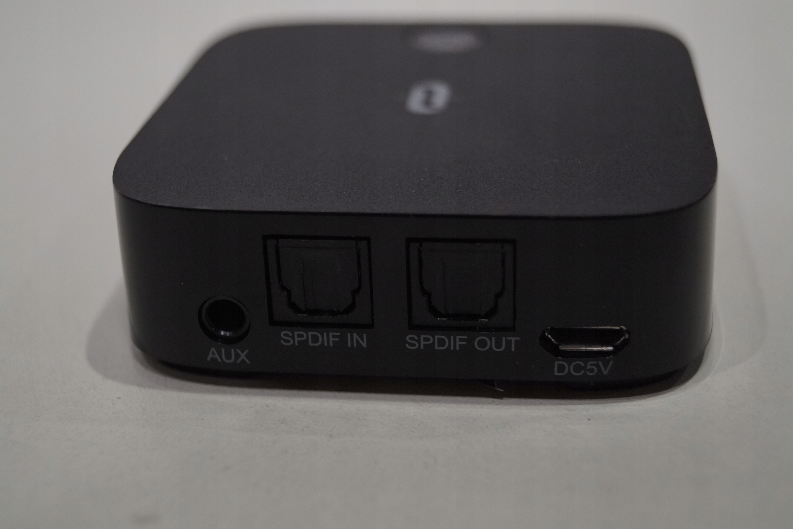 4331 Taotronics TT-BA09 Bluetooth RX/TX ADAPTER Czas ładowania 2 h