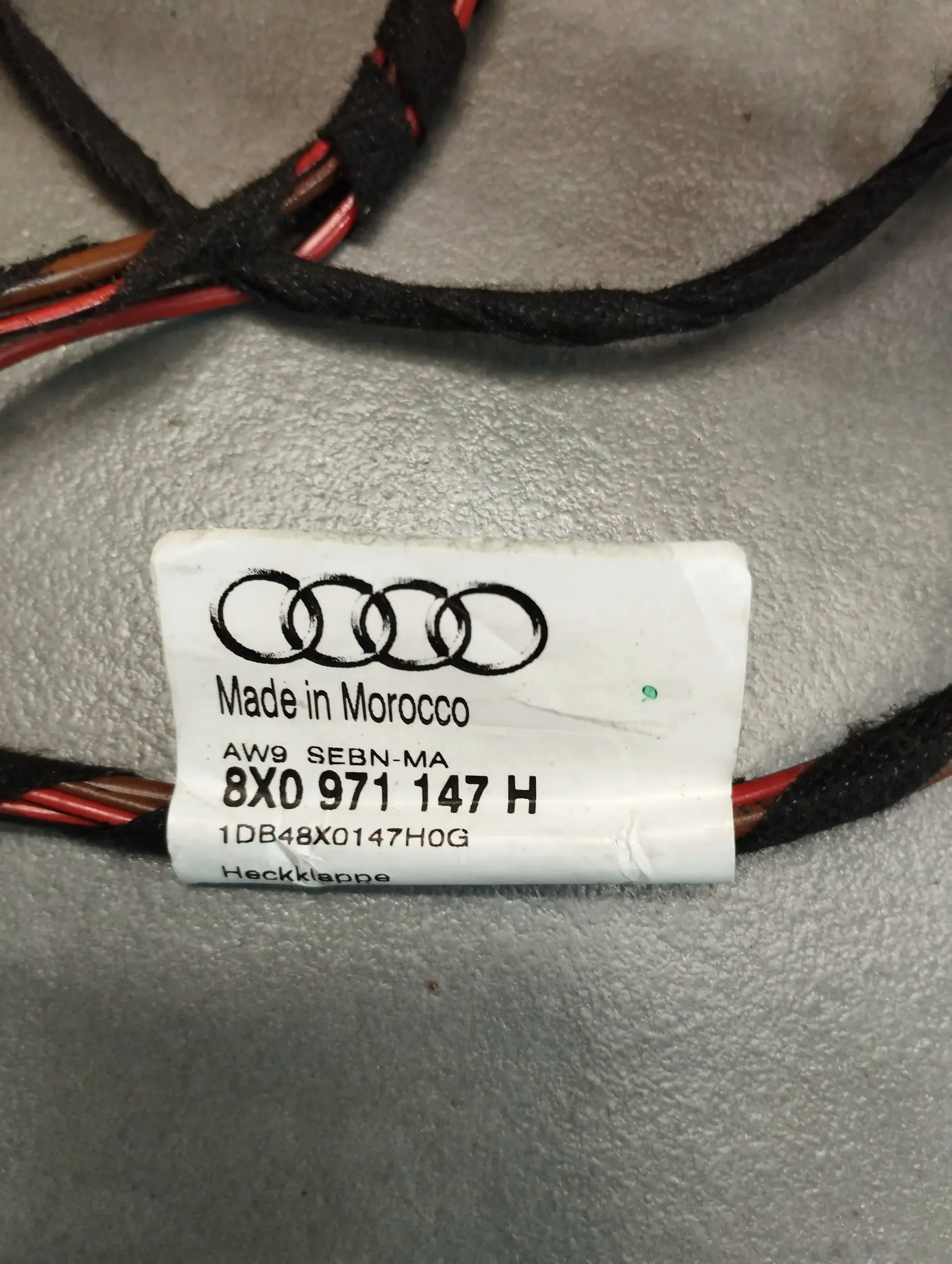 Audi A1 8X bundle bonnet rear part 8X0971147H