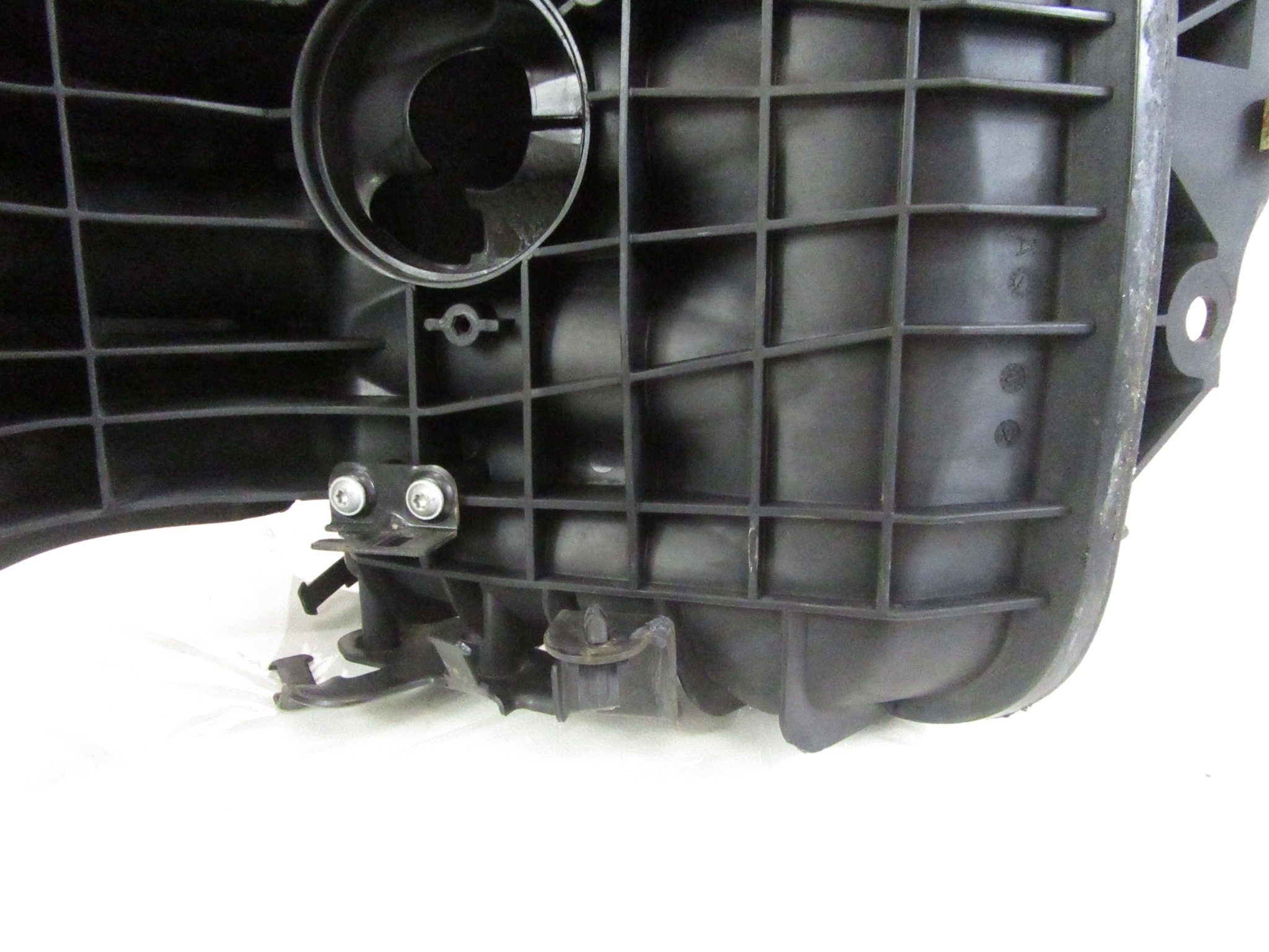 intake manifold BMW E81 E82 E87 E88 E90 E91 E92 1.8 N43 7560340