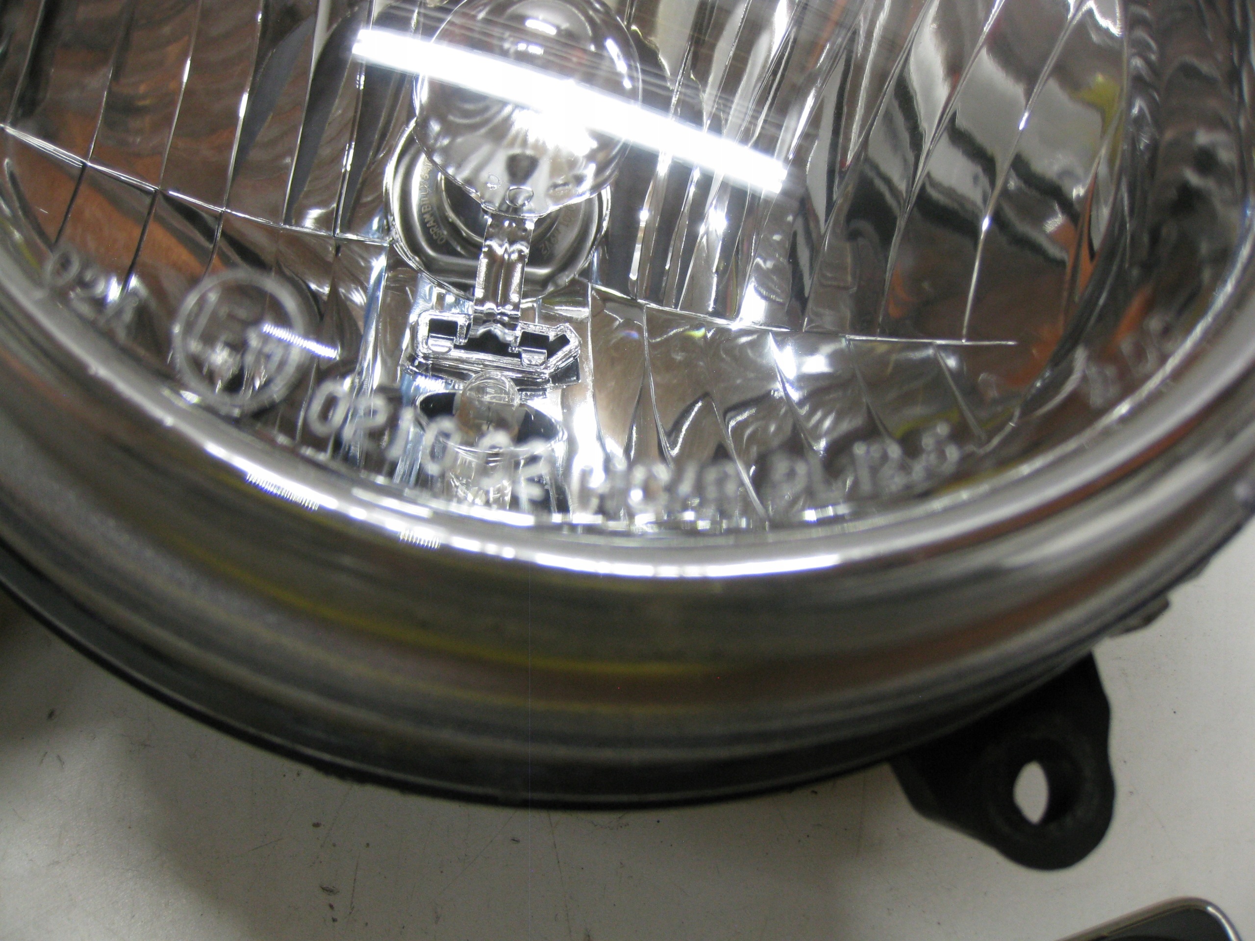 JEEP CHEROKEE LIBERTY KJ 04R REFLEKTOR light right front 021002