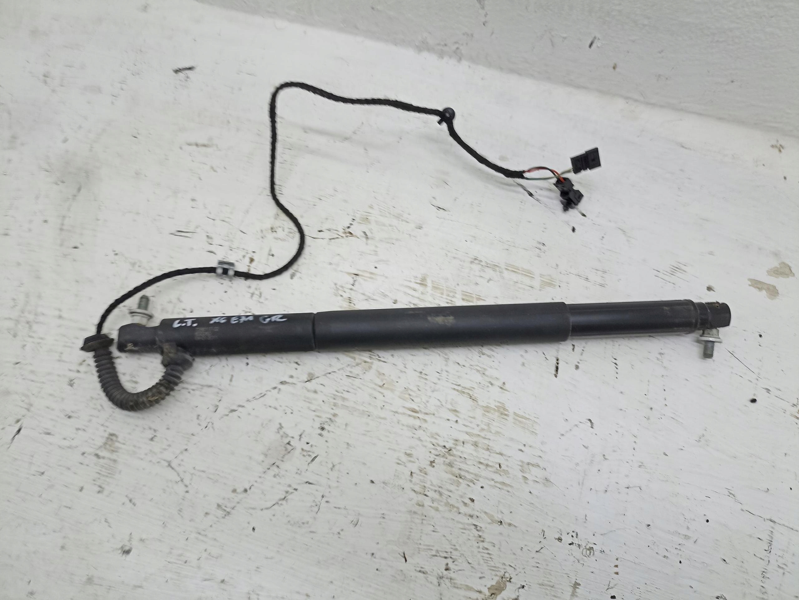 damper bonnet left rear part BMW X6 E71 / LCI 7286117