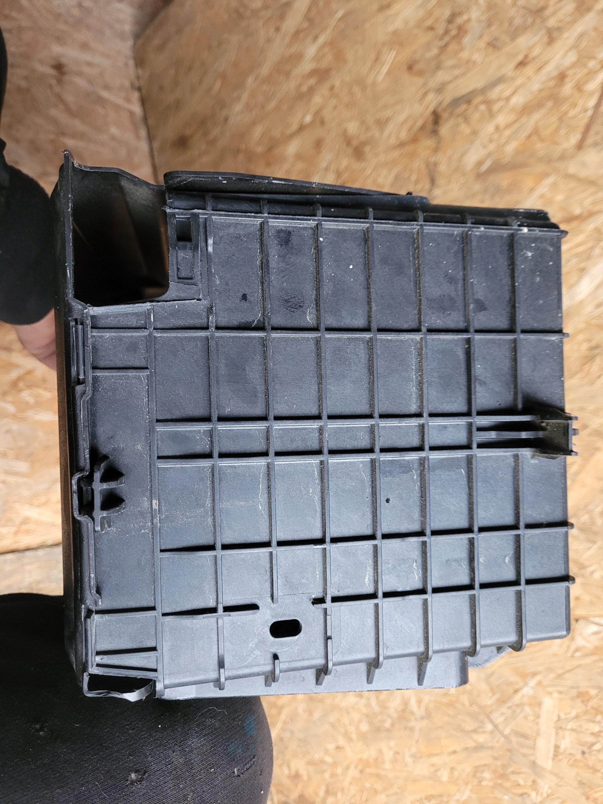 csomag AKUMULATORA PODSTAWA CITROEN C3 III