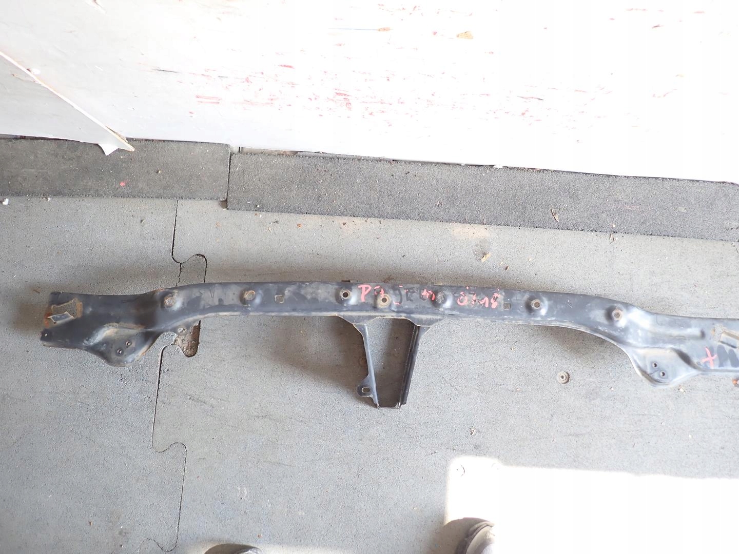 support panel for radiators upper MITSUBISHI PAJERO 2007