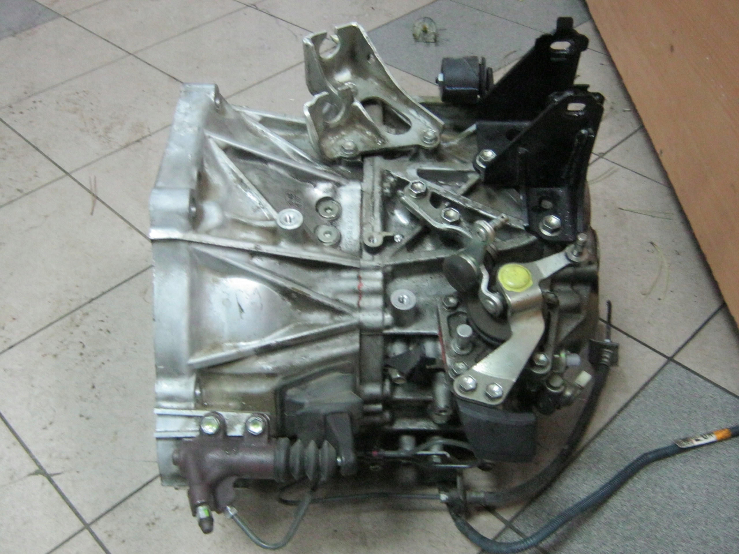 CAMBIO Toyota Avensis t29 15- 2.0 D4D