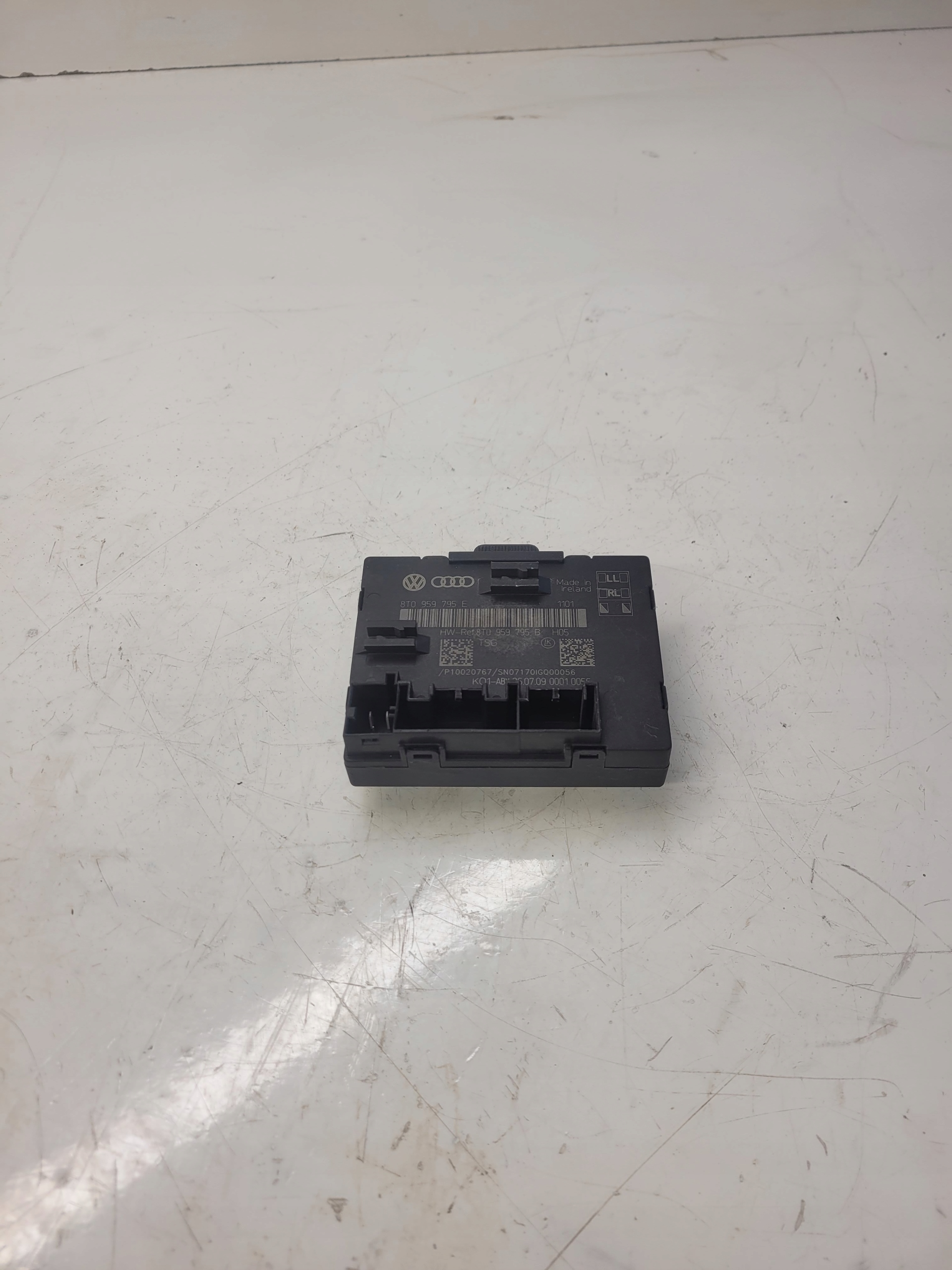 module control unit door AUDI A4 B8 A5 Q5 8T0959795E