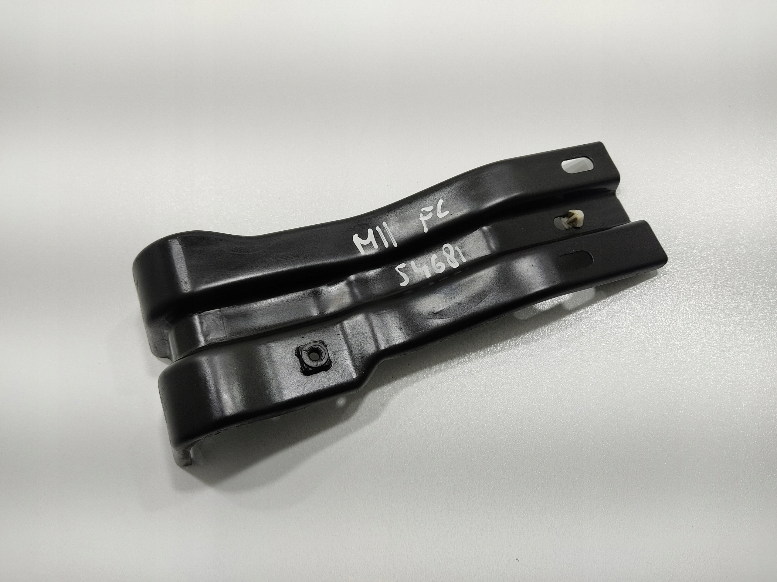 console supports siders front front pillar MASTER 8200187228C 2004-2009