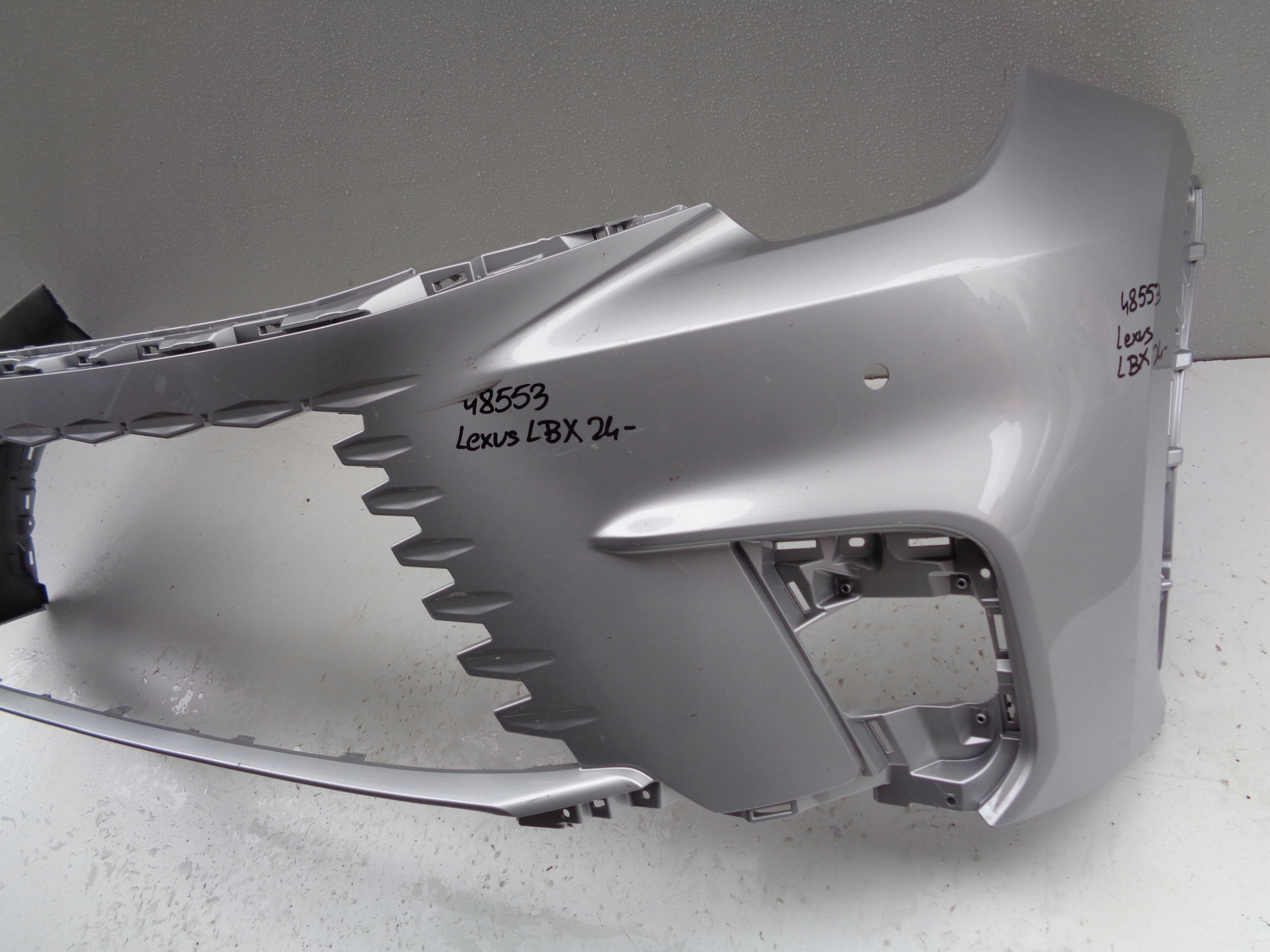 front bumper LEXUS LBX 24- NR 48553