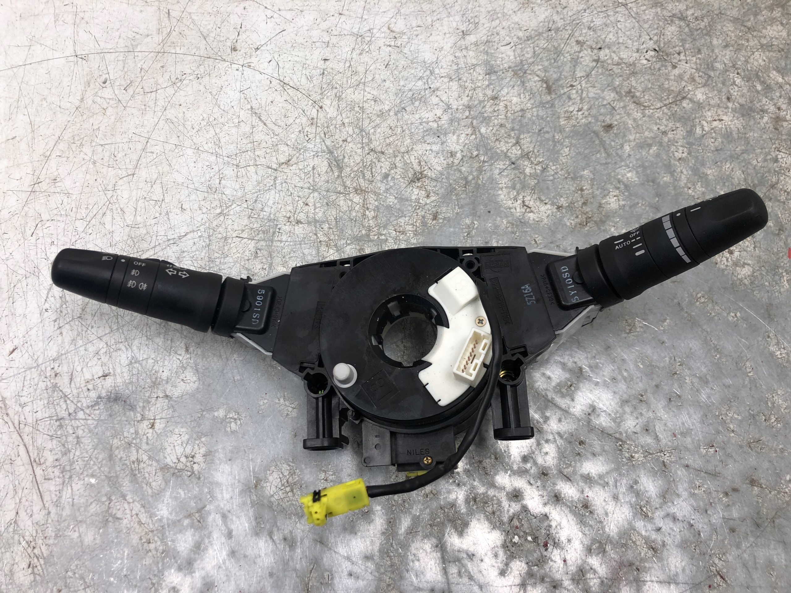 Kombischalter NISSAN NOTE E11 255609U00C