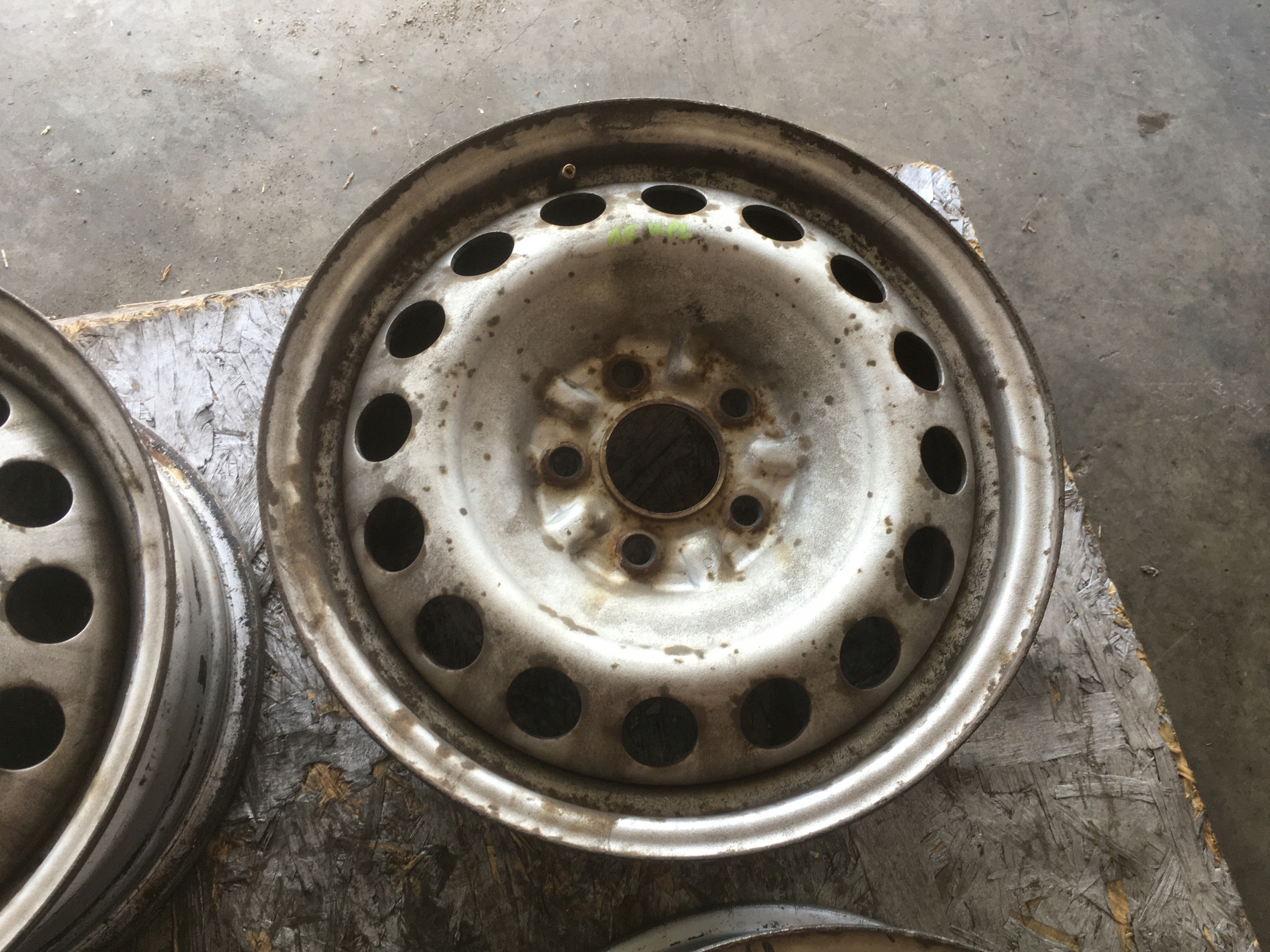 KIA HYUNDAI MAZDA FELGI STALOWE KOMPLET 16" 5x114.3 Średnica felgi 16