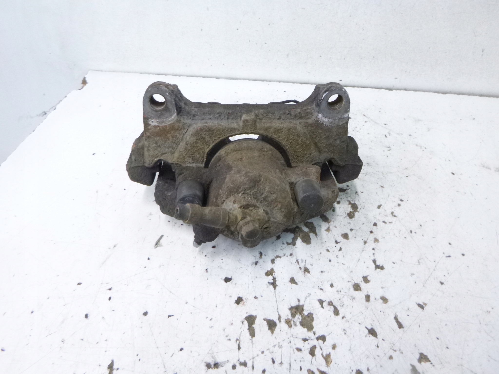 caliper brake front right VW Passat B6 1.9 TDI 2007r.