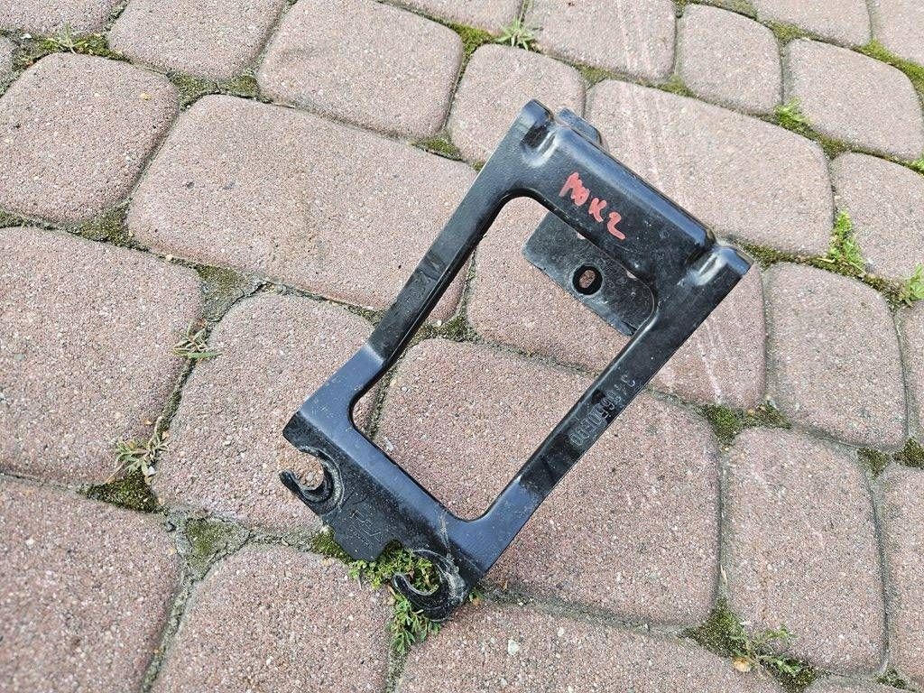 Poignée Console Support plaque Radiateur Pare choc Avant Opel Mokka B 348650E00
