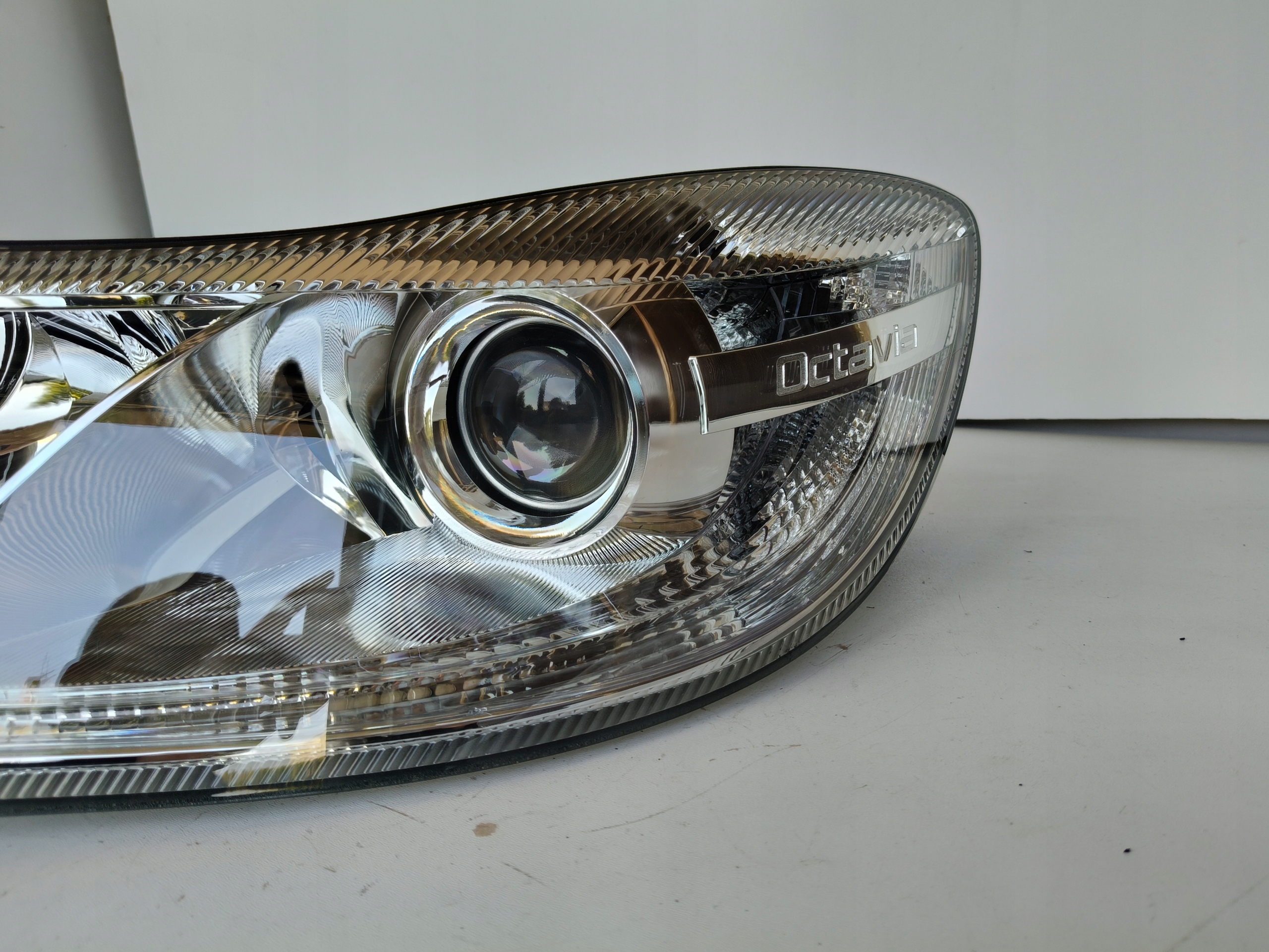 light left REFLEKTOR SKODA OCTAVIA II 2 1Z 1Z0 08- LIFT