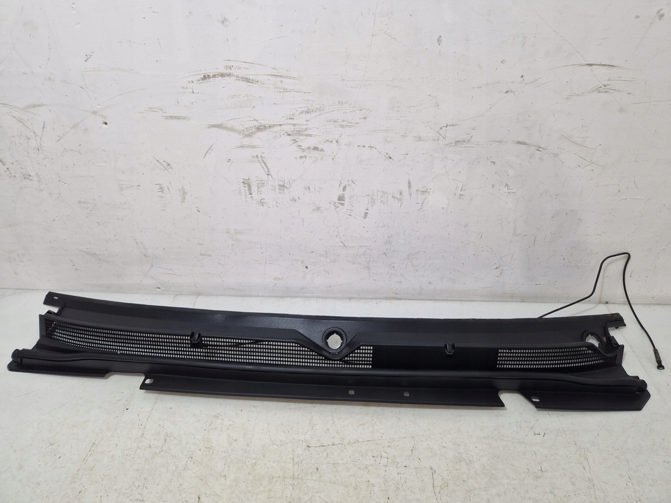 CADILLAC ESCALADE IV 2014 - - torpedo plastic GM original 22799546